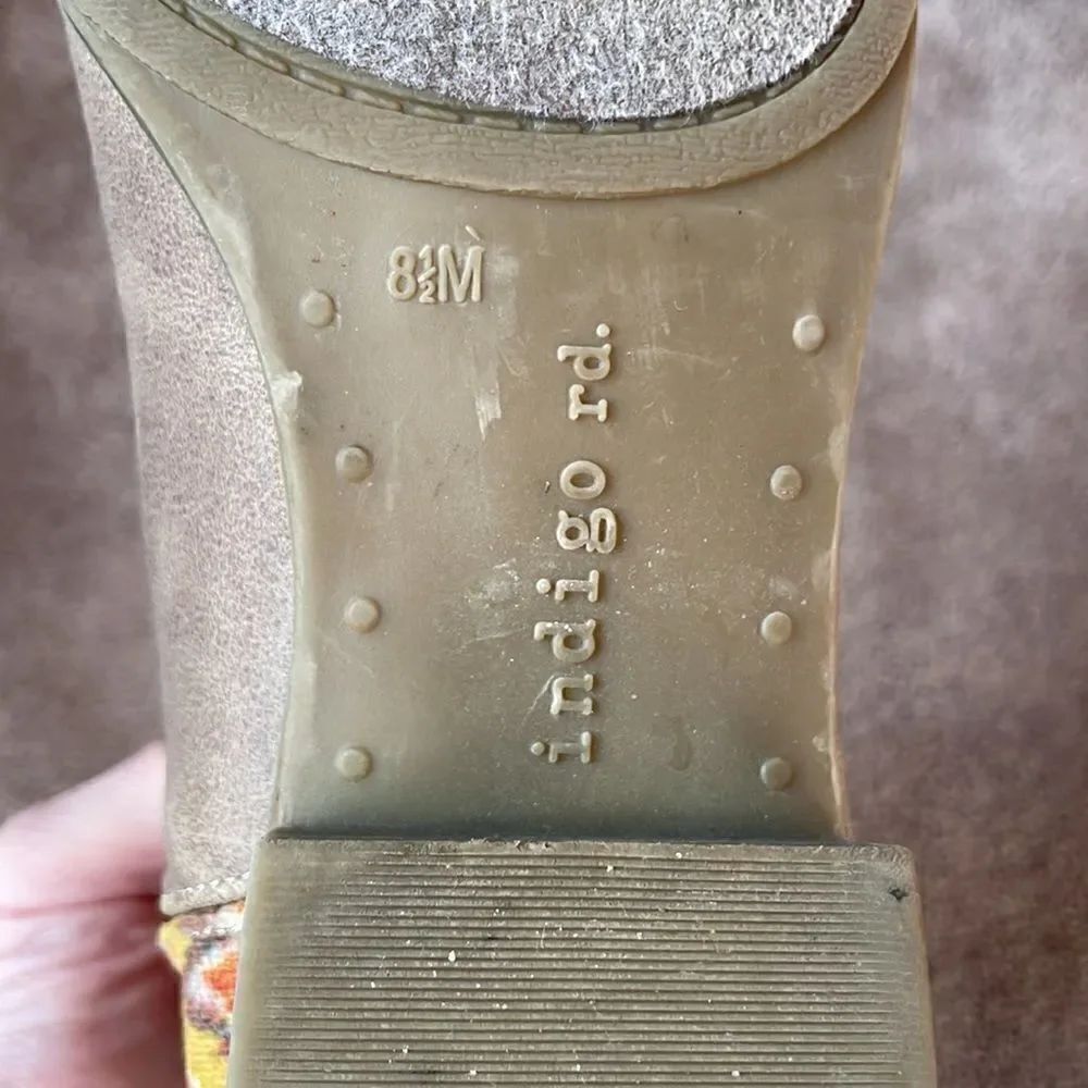 Cute Western Aztec ankle boots - Picture 5 of 12